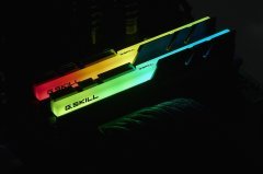 GSKILL TRIDENT Z RGB LED DDR4-4400Mhz CL19 64GB (2X32GB) DUAL (19-26-26-46) 1.5V