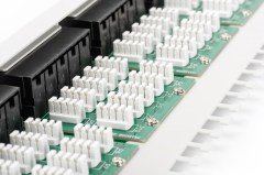 Digitus  DN-91350-1 19'' 50 port CAT-3 Zırhsız